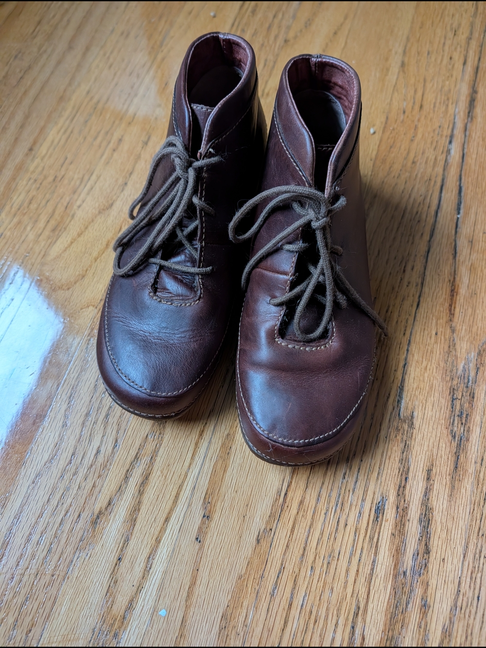 Duluth Trading Co Brown Leather Ankle Booties with Lace - Picture 2 of 6